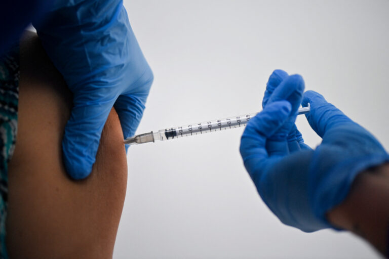Costa Rica to roll out fourth Covid shot for some