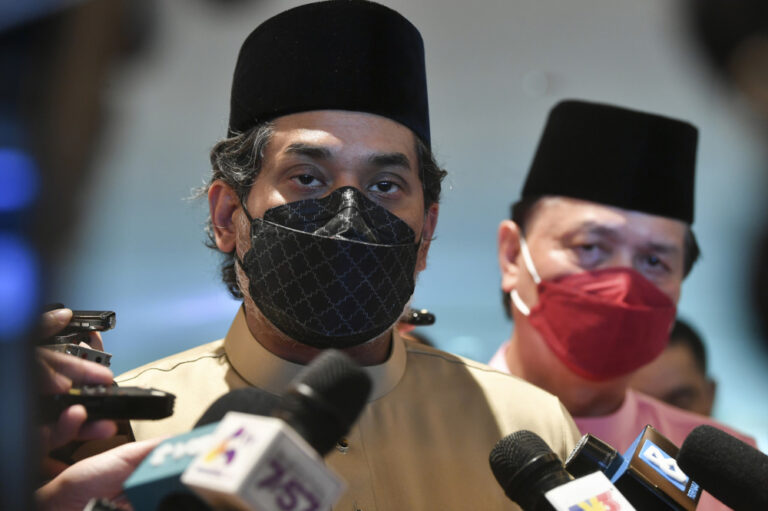 HMFD: Bring children with symptoms for treatment quickly, Khairy tells parents