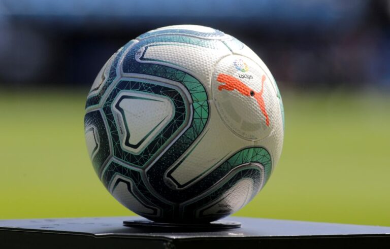 Atletico and Sevilla battle for third in La Liga