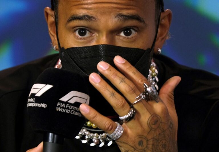 Hamilton gets two race exemption from jewellery rule