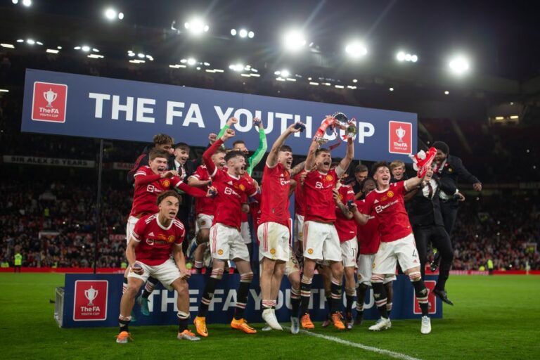 Man United win FA Youth Cup in front of record crowd