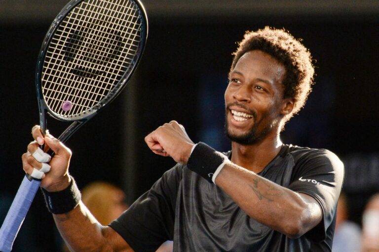 Entertainer Monfils pulls out of French Open with heel injury