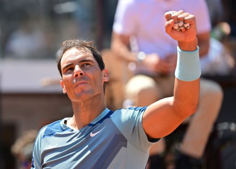 Nadal and Swiatek ease into Rome last 16, Wawrinka wins again