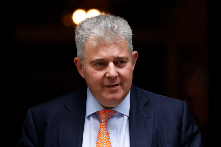 UK urges N. Ireland parties to form a new government