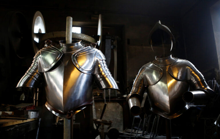 Vatican preparing for possibility of women Swiss Guards