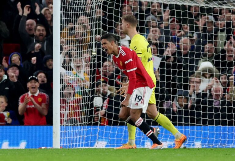 Man United back to winning ways with 3-0 victory over Brentford