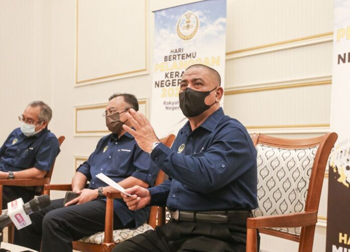 Perak MB: Garbage left uncollected by concession firm? Local councils can terminate contract if agreement allows