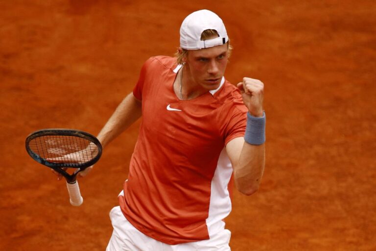 Shapovalov calls for stricter measures against disruptive fans
