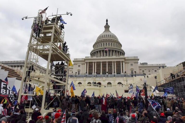 Oath Keepers member pleads guilty to sedition in US Capitol attack