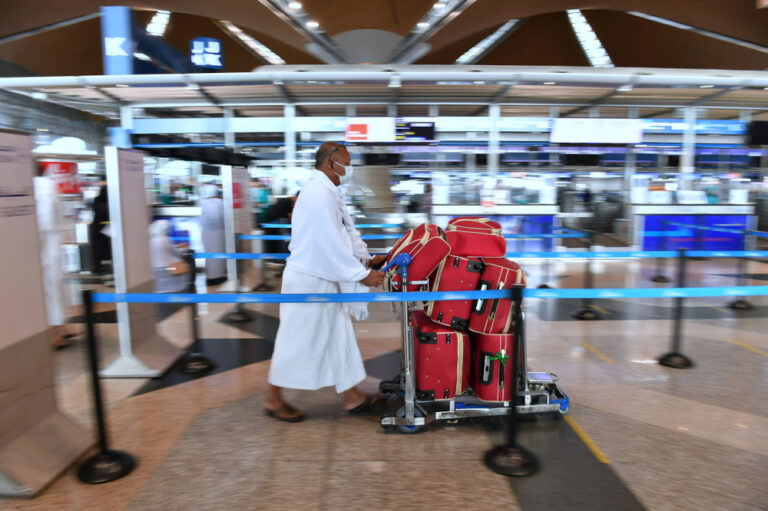 Covid-19: Health Ministry to supply 3,000 courses of Paxlovid in preparation for Haj season, says Khairy