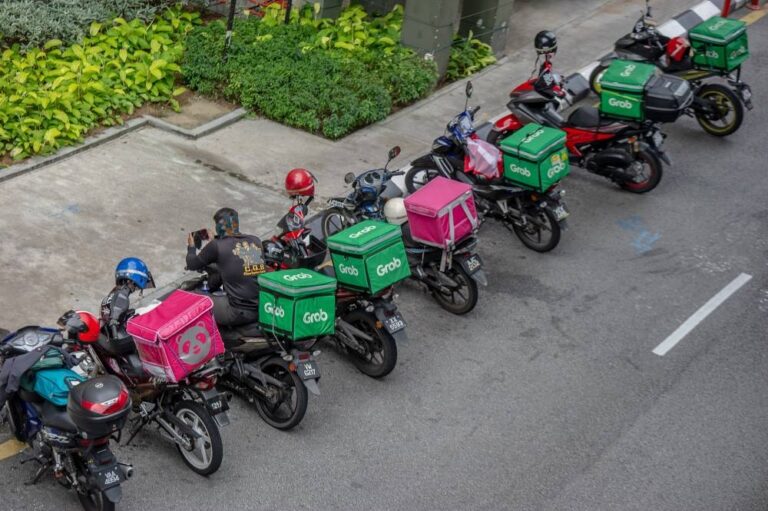 P-hailing drivers, riders will be required to contribute to Socso, Dewan Rakyat told