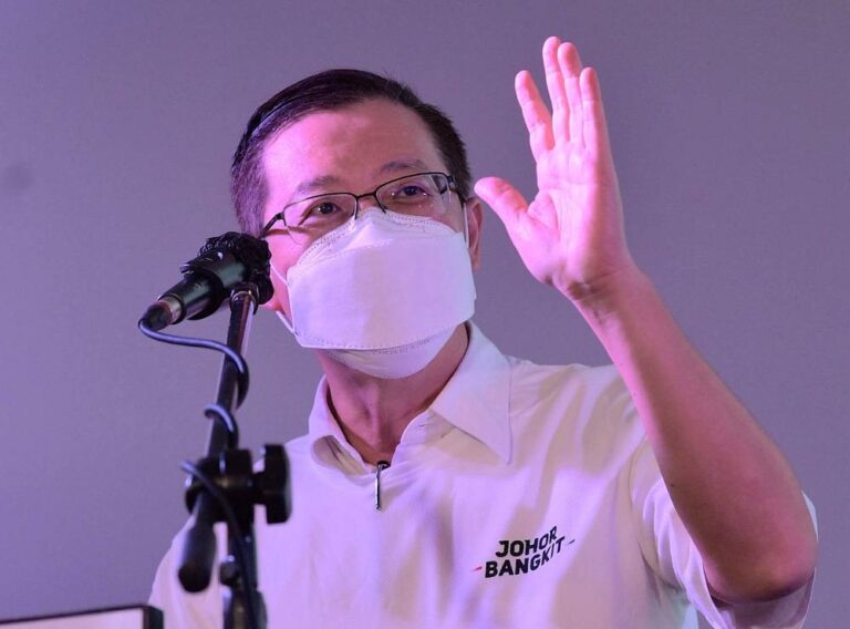 Guan Eng offers to help those unable to get response from Human Resources Ministry after a week