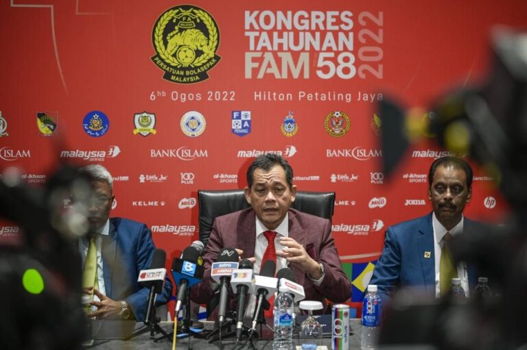 FAM, Fifa presidents meet in Doha, discuss Malaysian football development