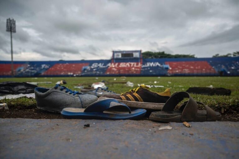 Indonesia’s president says Fifa will not impose sanctions over deadly football stampede