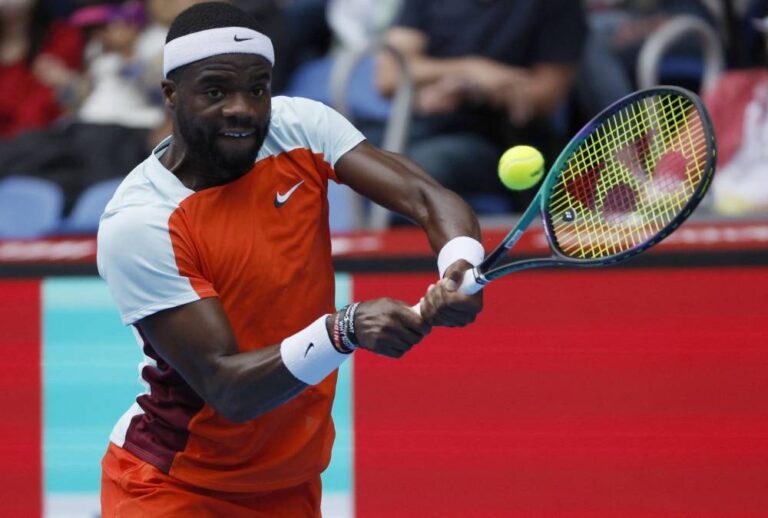 Tiafoe survives blip to down Kwon and reach Tokyo final