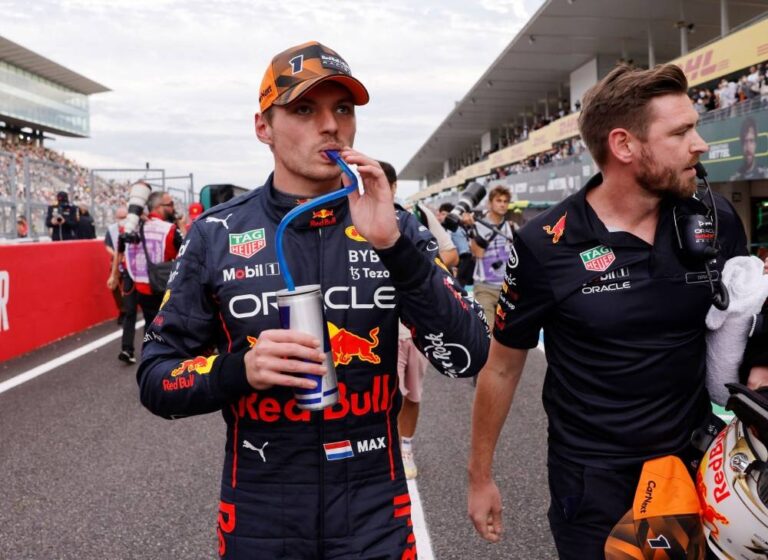 Verstappen urged de Vries to call Red Bull’s Marko after Monza showing