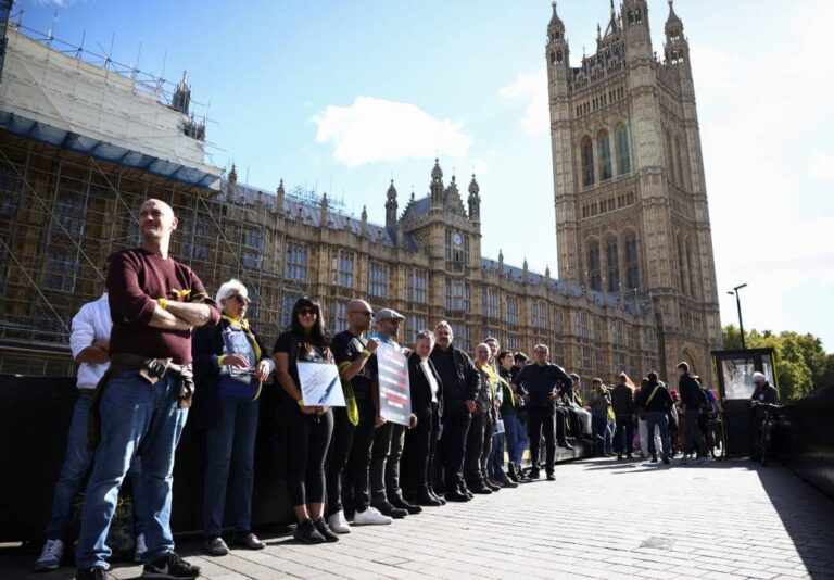 Assange supporters form human chain around UK parliament