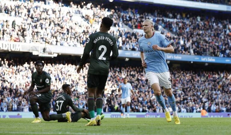 Man City move top, Chelsea and Newcastle continue to rise, Spurs respond
