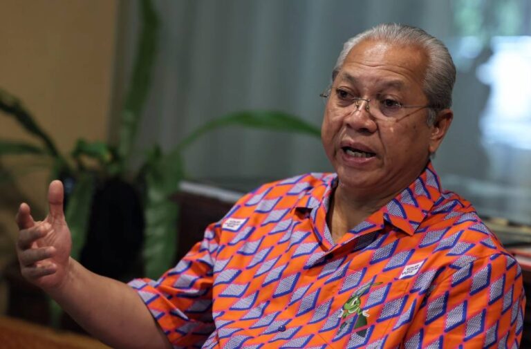 Annuar Musa applauds PAS, Umno as parties attempt reconciliation before GE15