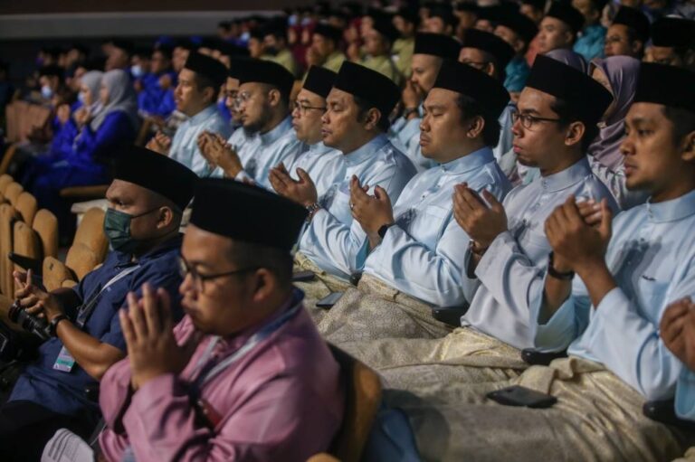 Maulidur Rasul celebrated with parades, selawat events nationwide