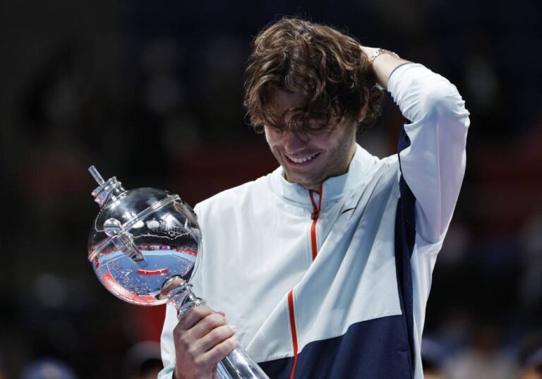 Fritz wins all-American showdown to clinch Japan Open title