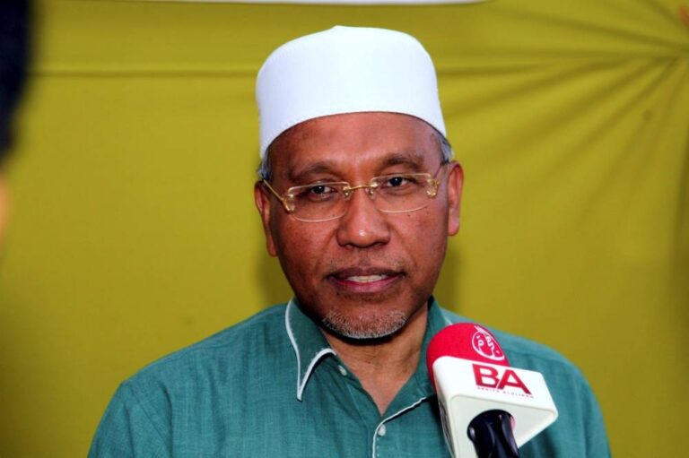 Govt has given assurance of the return of Malaysians stranded in Saudi Arabia, says religious affairs minister