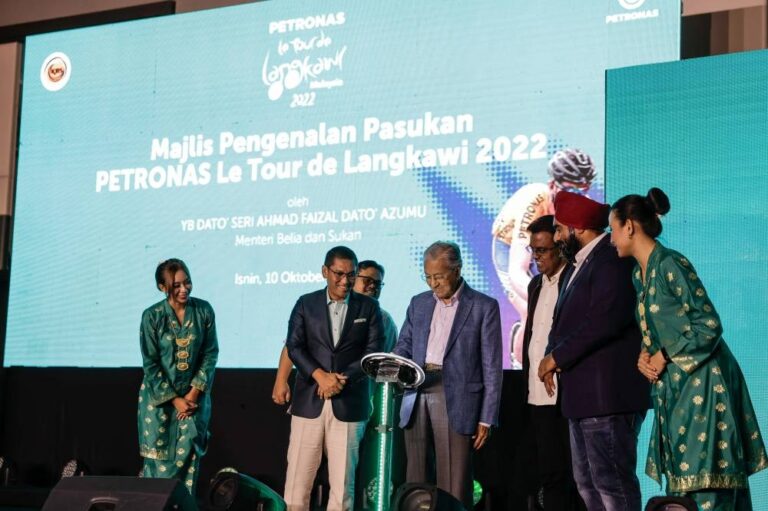 LTdL 2022 launch gets off to colourful start with team introduction