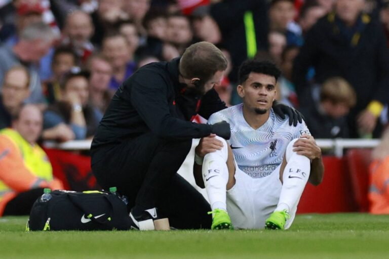 Liverpool star Diaz ruled out until after World Cup