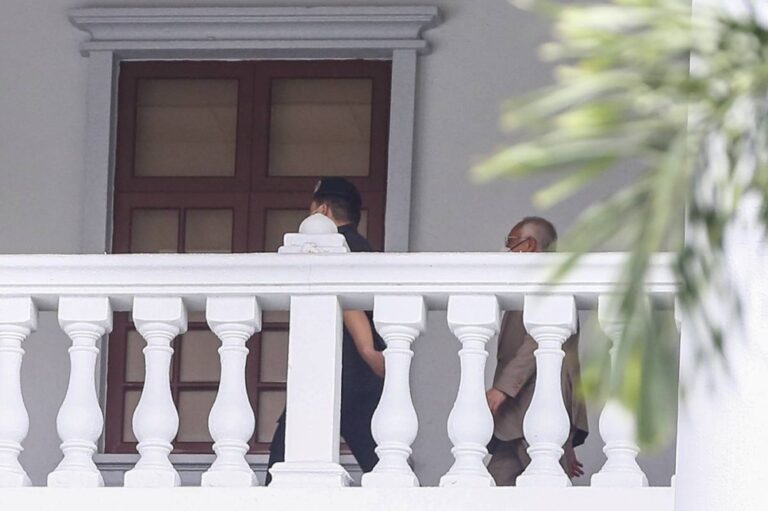 Najib subject to Prisons Act and regulations while serving jail sentence;  not allowed to campaign for GE15, says Prison D-G