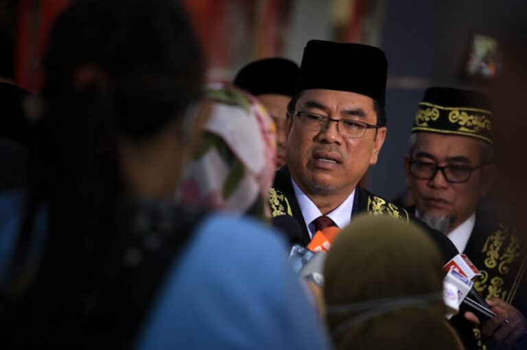 Over 5,000 jobs on offer at Melaka leg of Malaysian Family Aspirations Tour, says CM