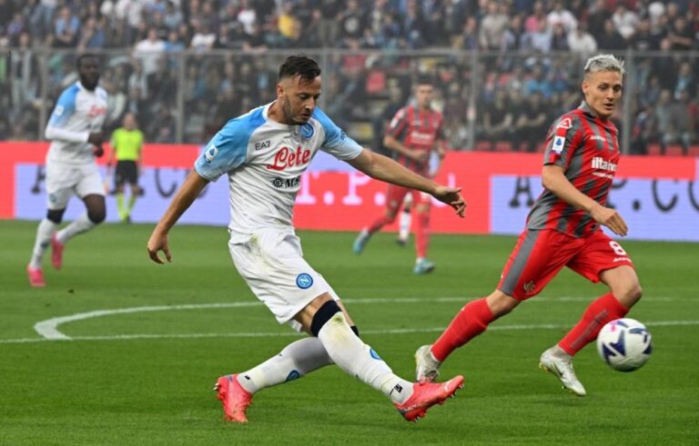 Napoli’s Rrahmani out of Ajax clash with thigh injury