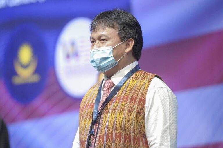 Sarawak ruling party won’t make way for Ali Biju to defend Saratok in GE15