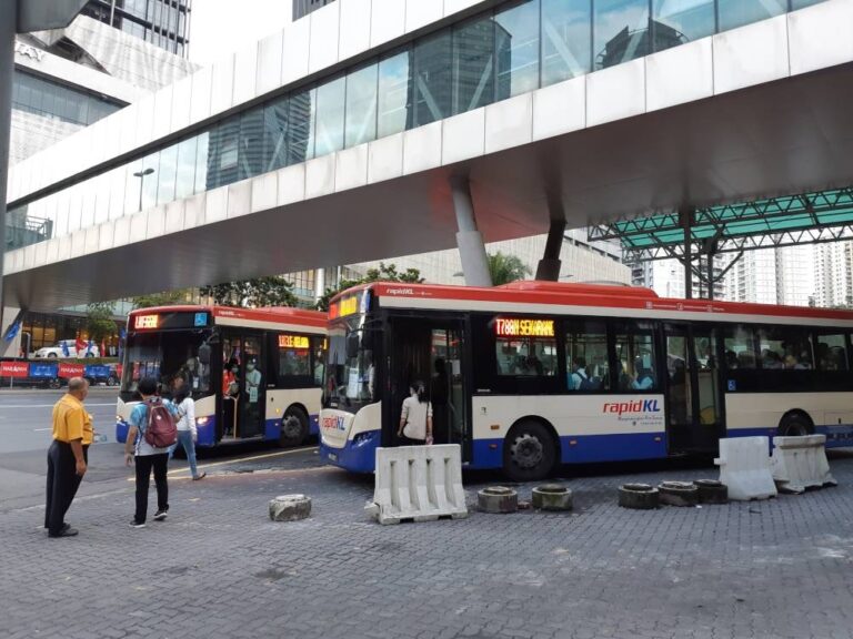 Rapid Rail: Kelana Jaya LRT feeder bus service helps ease congestion, commuter waiting time