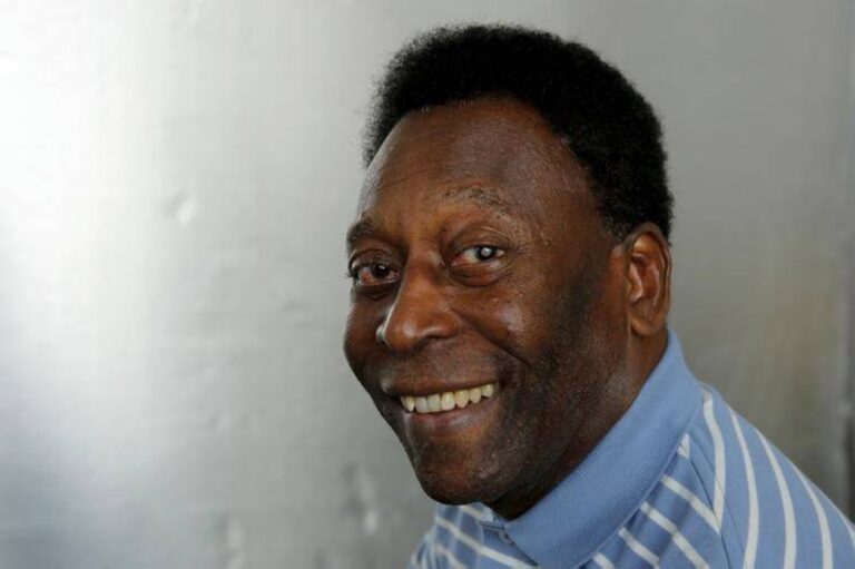 Pele backs Brazil to add sixth star on crest