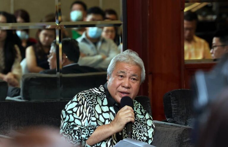 Pakatan govt cancelled billions’ worth of federal-funded projects, deputy premier reminds Sarawakian voters
