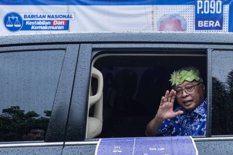 Allegation that military personnel have already cast their votes for GE15 a lie, Anwar must apologise, says Ismail Sabri