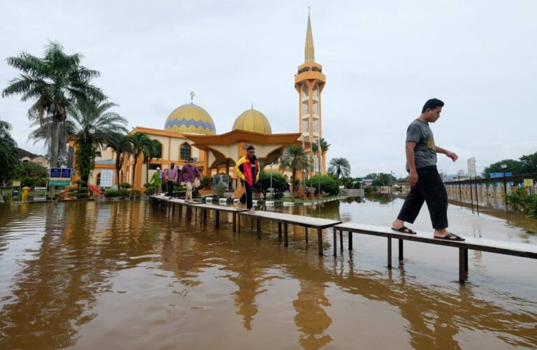 Irrigation and Drainage Dept issues notice of preparedness for possible floods in Penang, Selangor, KL, Johor, Pahang and Sarawak