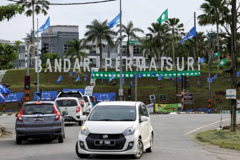 Housing, infrastructure high on agenda of BN, PAS candidates in Setiu