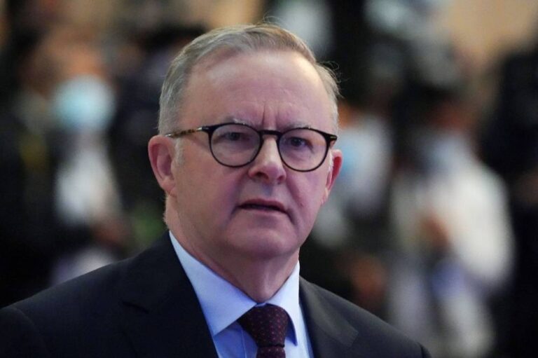 Media: Australia’s Albanese talks briefly with China’s Li, prompting talk of summit