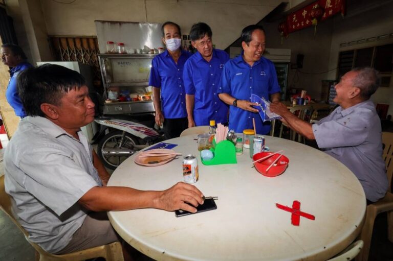 GE15: Umno suspends Arau, Maran Wanita chiefs for supporting opposition, says sec-gen
