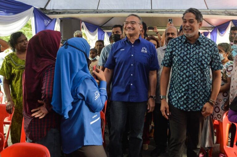 Hishammuddin dispel rumours that Zahid told BN machinery in Sungai Buloh to sabotage Khairy