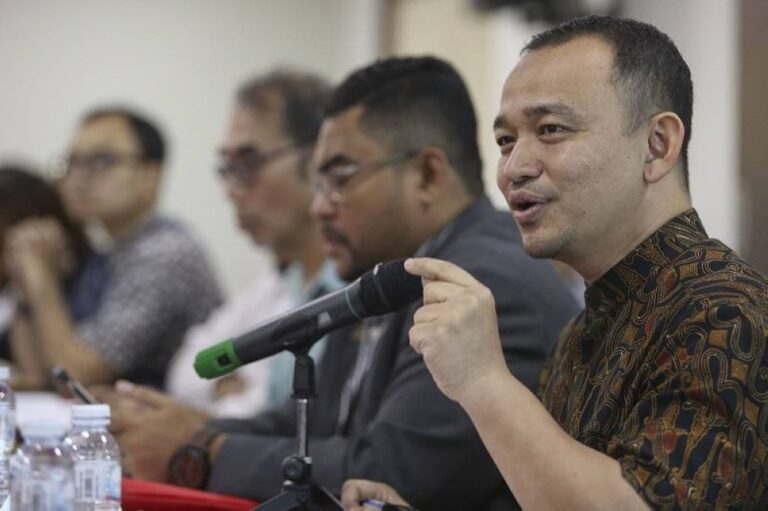 Maszlee Malik explains, apologises for incident at flood relief centre