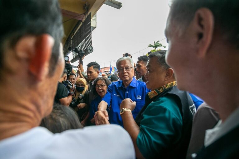 Ismail Sabri says Opposition’s Zahid-will-be-PM sentiment merely ‘fairy tale’