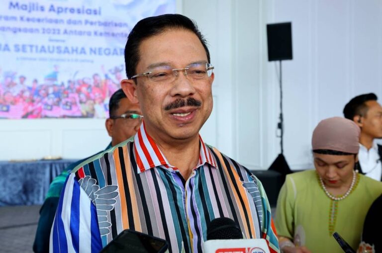 Nor Azmie appointed PM’s Dept Economic Planning Unit D-G