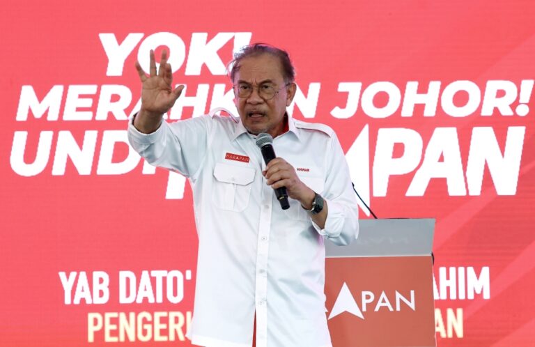 Anwar tells Johor election rivals to stop using Najib’s imprisonment as campaign issue