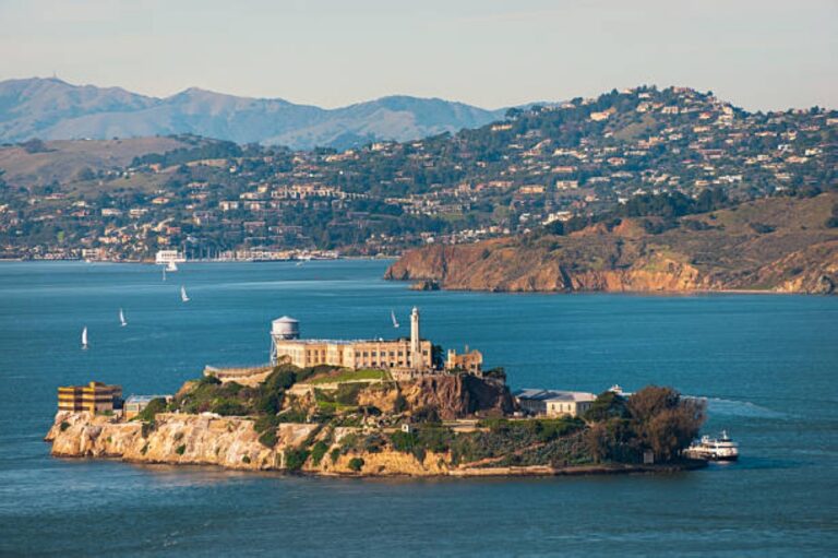 One dead, three missing after boat carrying 20 sinks near San Francisco’s Alcatraz Island