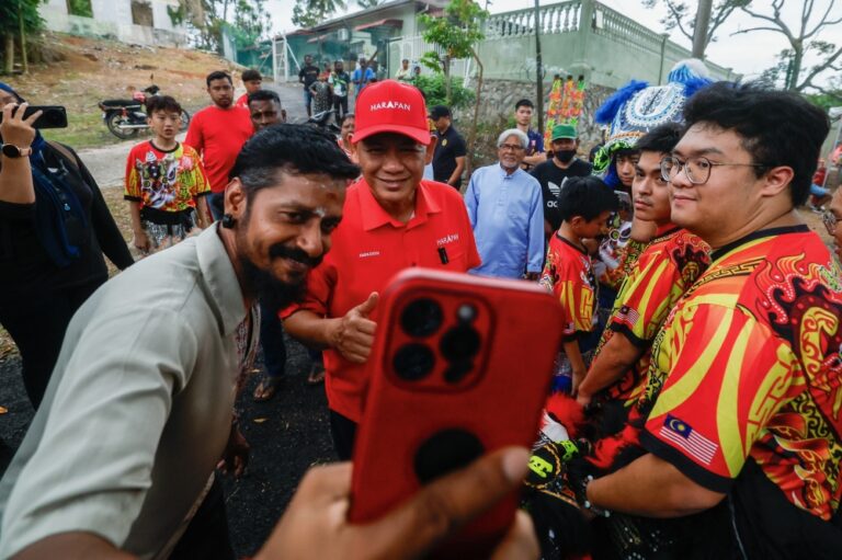Forget big walkabouts — Aminuddin says he’d rather meet Linggi voters one-on-one