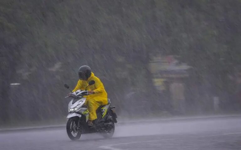 Sweeping storm alert issued, MetMalaysia says treacherous weather threatens peninsula and Sarawak
