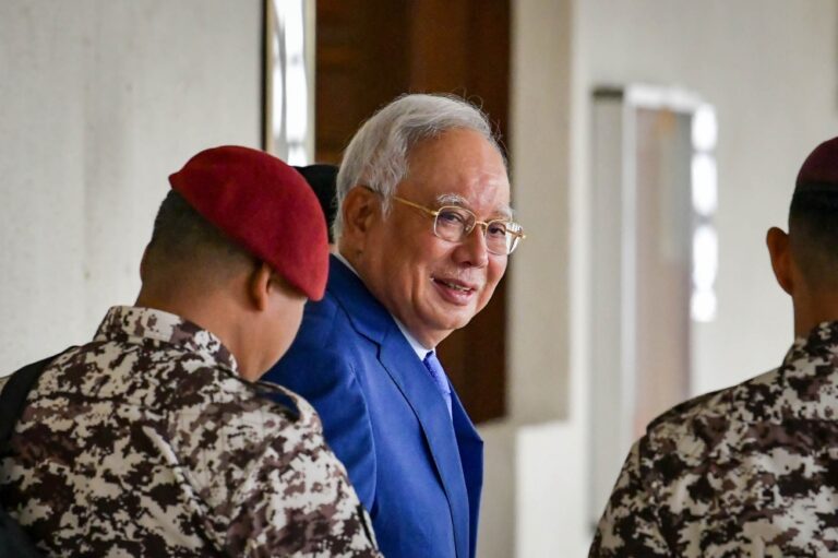 Najib Razak undergoes coronary procedure; no stent needed, doctors confirm
