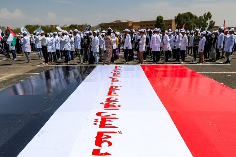 Iran foreign minister urges dialogue, says Yemen conflict has ‘no military solution’ after renewed Saudi-Houthi clashes